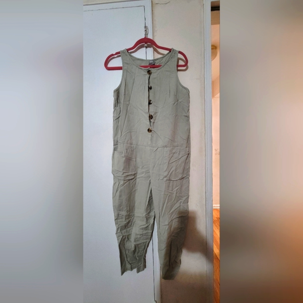jumpsuit